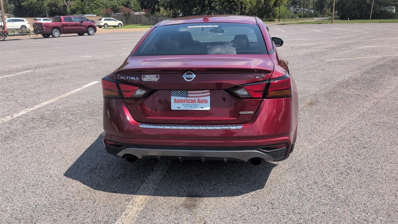 Nissan Altima VC-T SR 2021