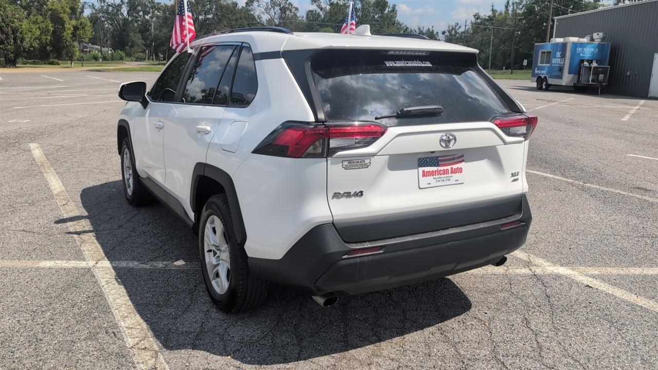 Toyota RAV4 XLE AWD 2021
