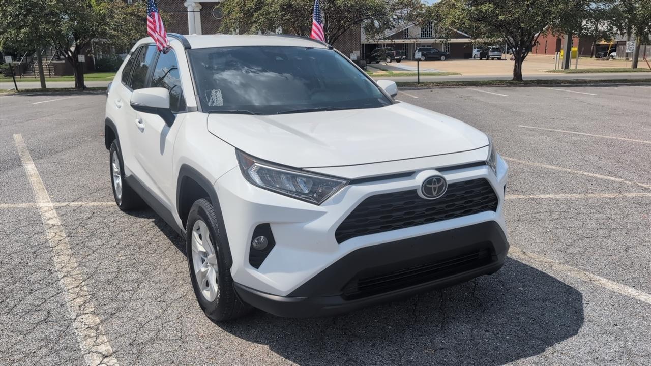 Toyota RAV4 XLE AWD 2021