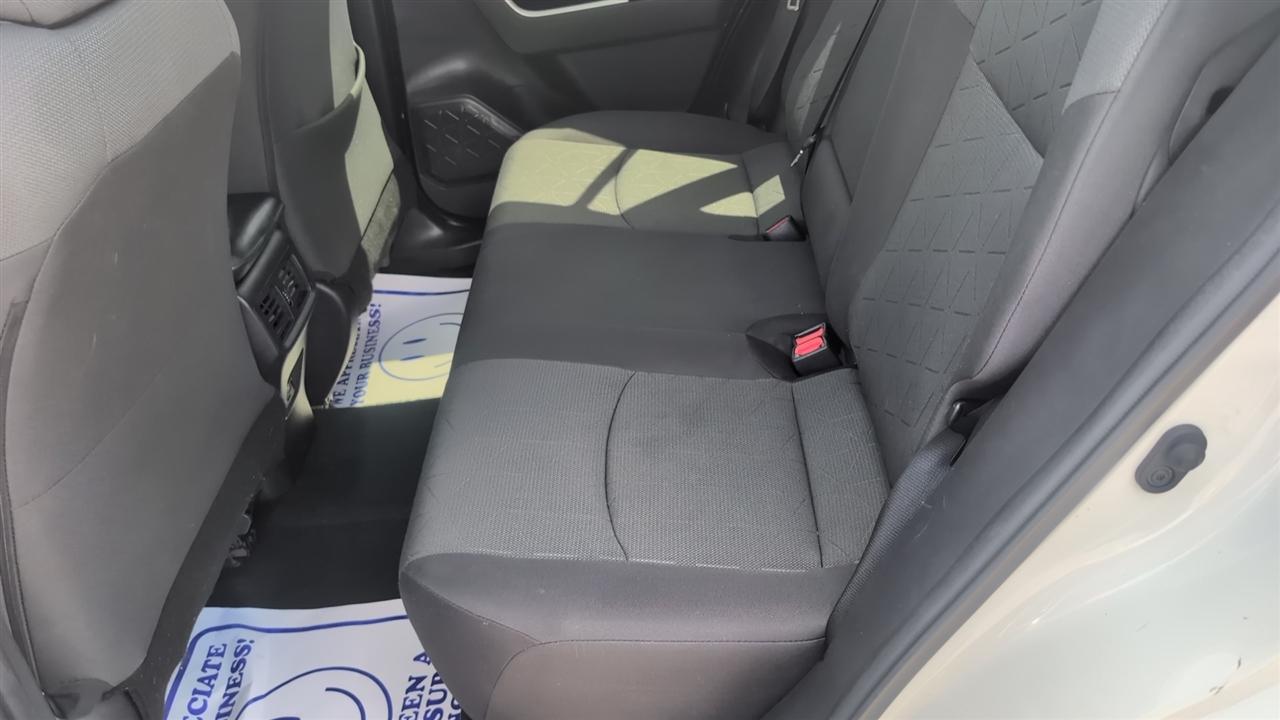 Toyota RAV4 XLE AWD 2021