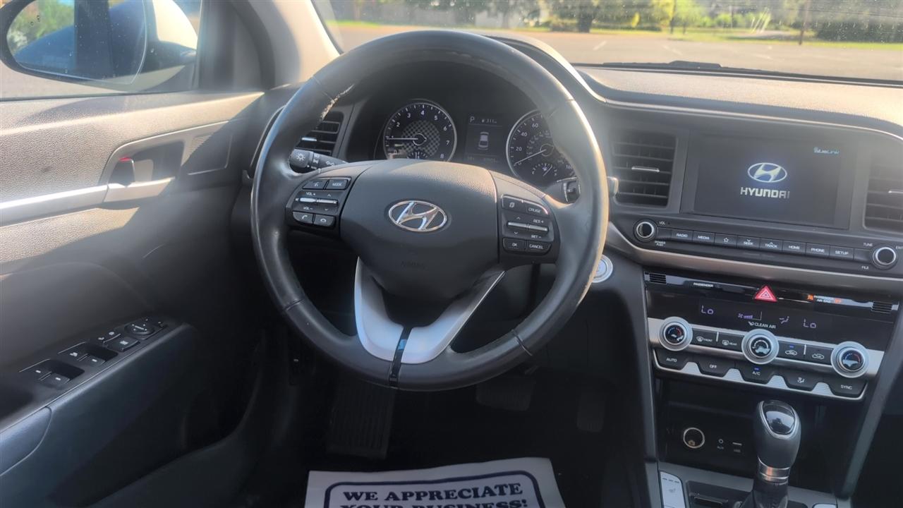 Hyundai Elantra Limited 2020