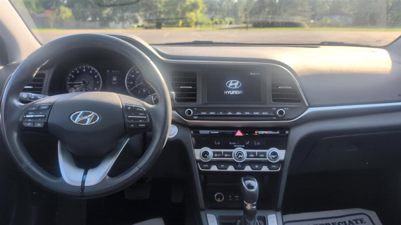 Hyundai Elantra Limited 2020