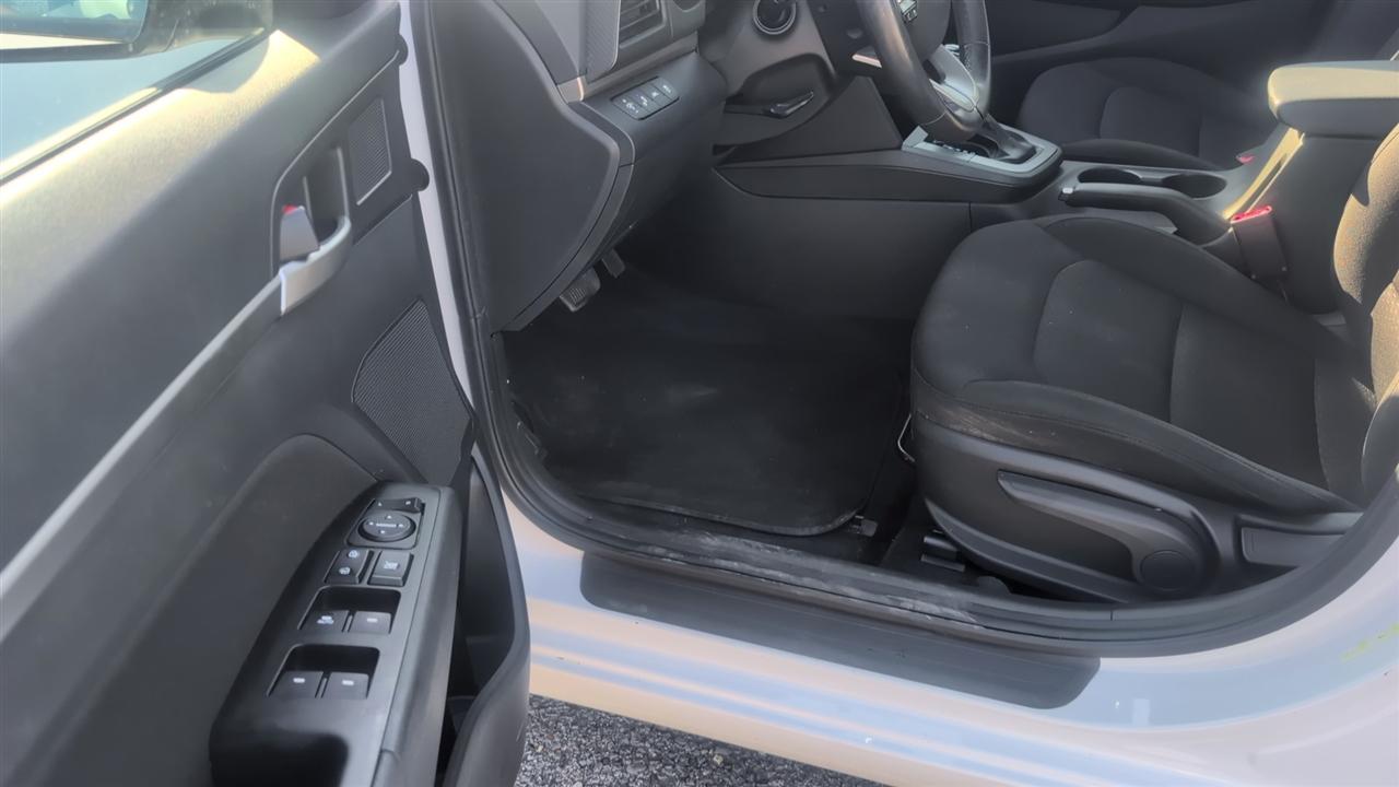 Hyundai Elantra Limited 2020