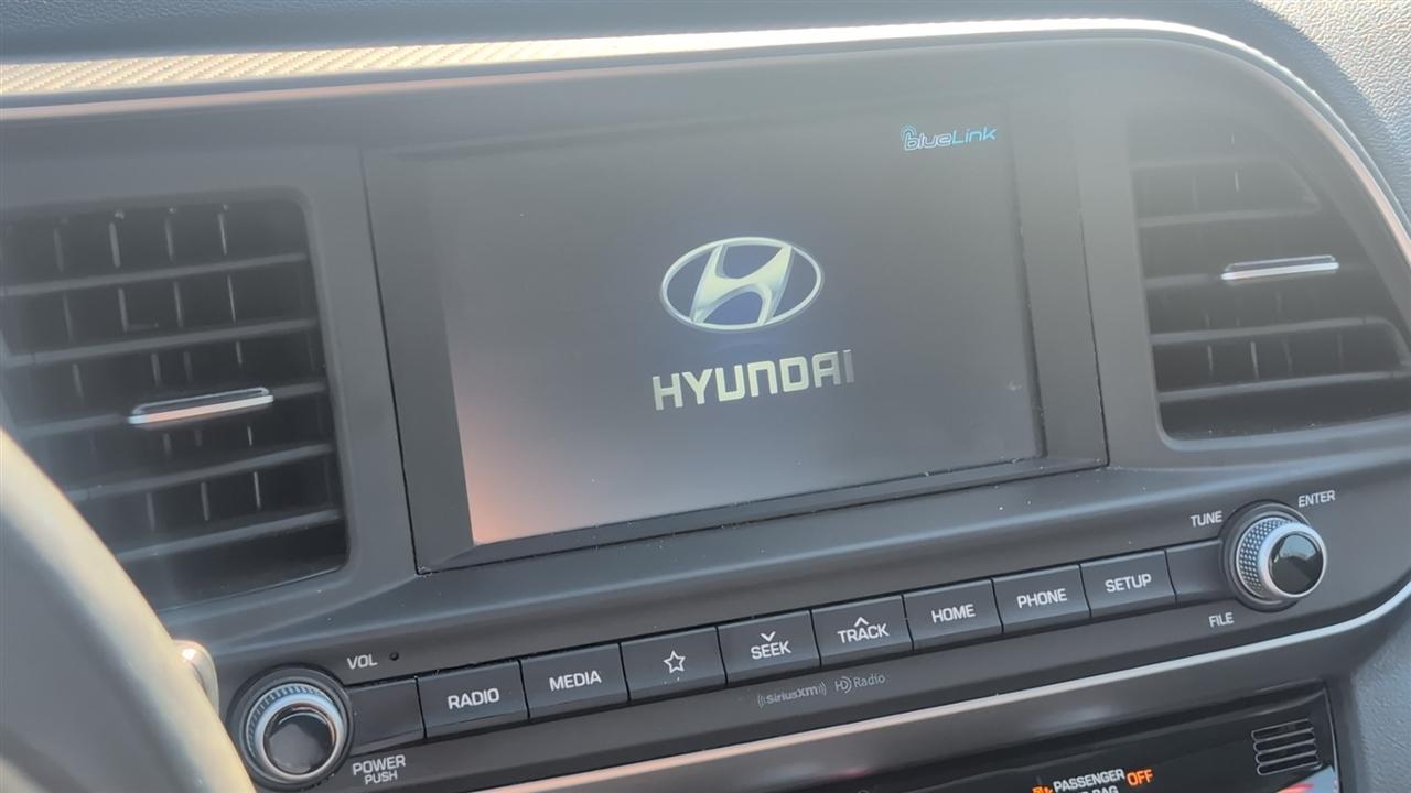 Hyundai Elantra Limited 2020