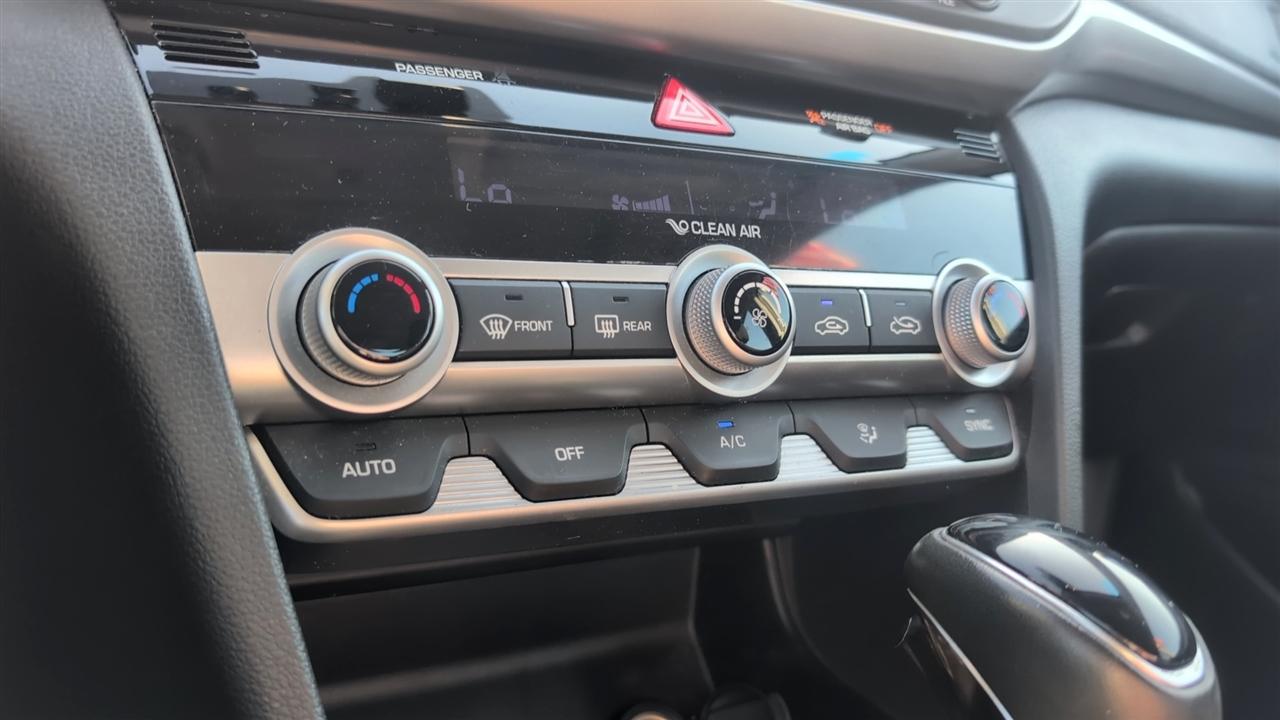 Hyundai Elantra Limited 2020