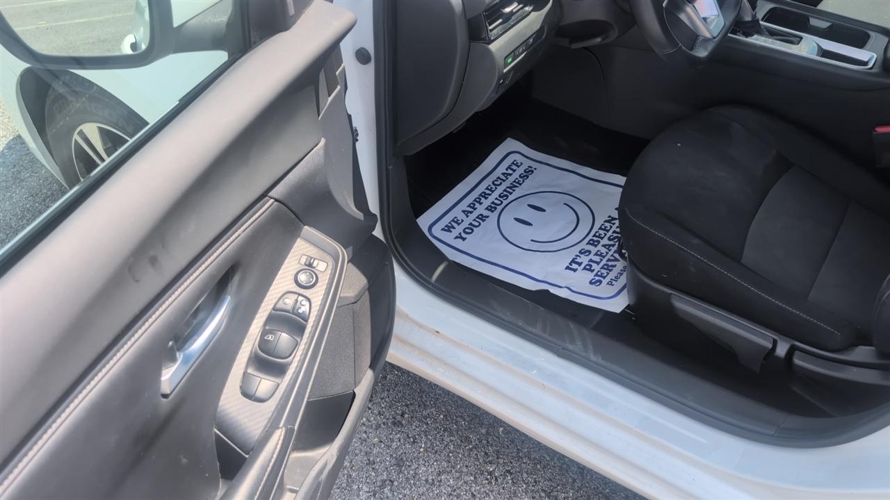 Nissan Sentra SV 2023