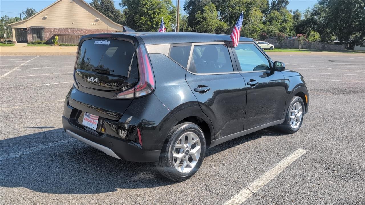 Kia Soul LX CVT 2024