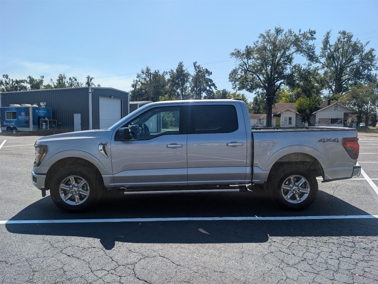 Ford F-150 XLT SuperCrew 4WD 2025
