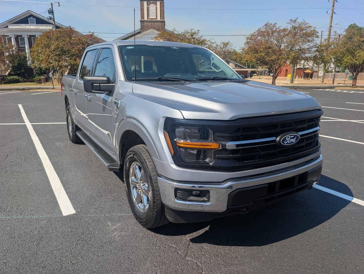 Ford F-150 XLT SuperCrew 4WD 2025