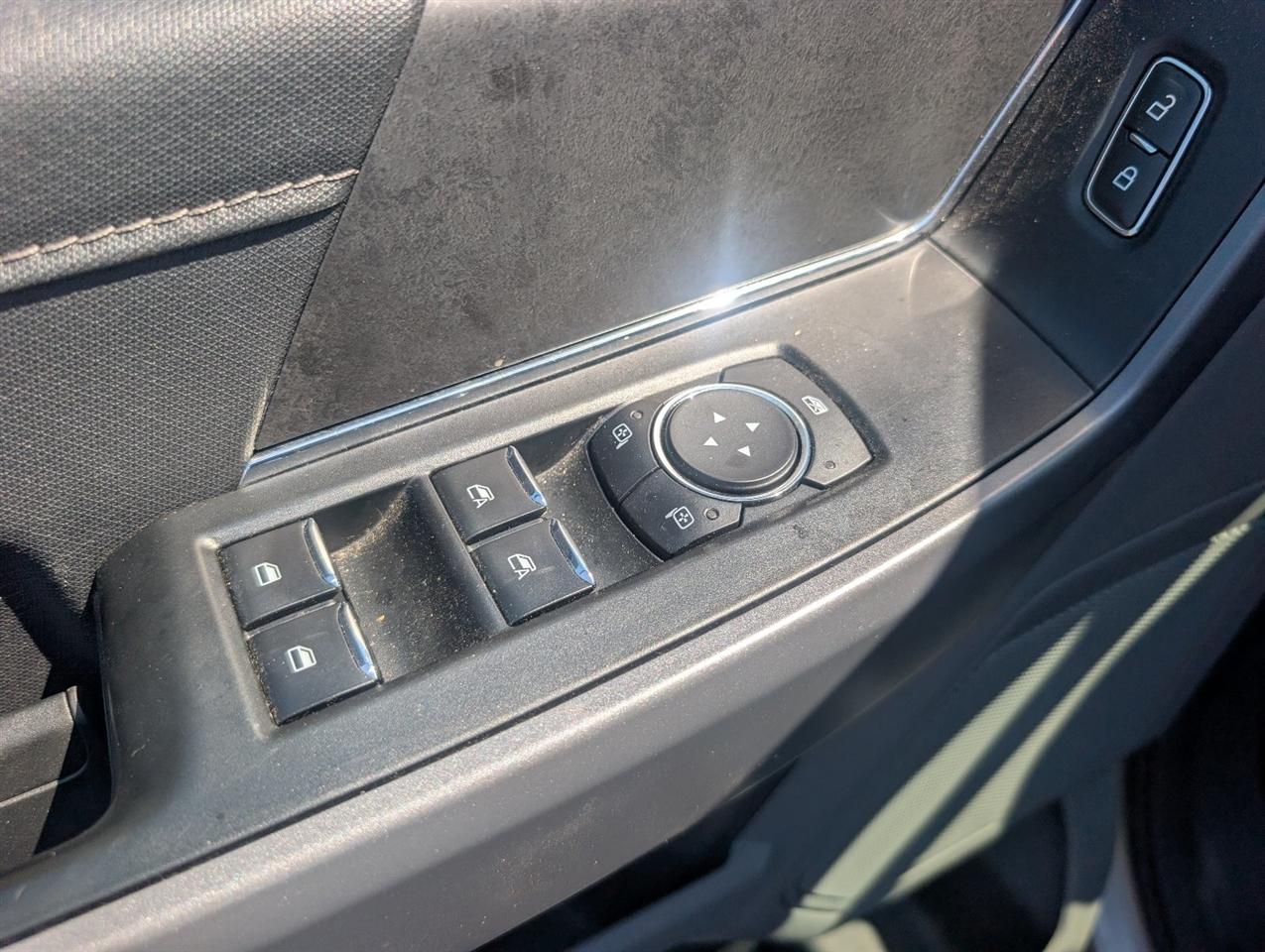 Ford F-150 XLT SuperCrew 4WD 2025