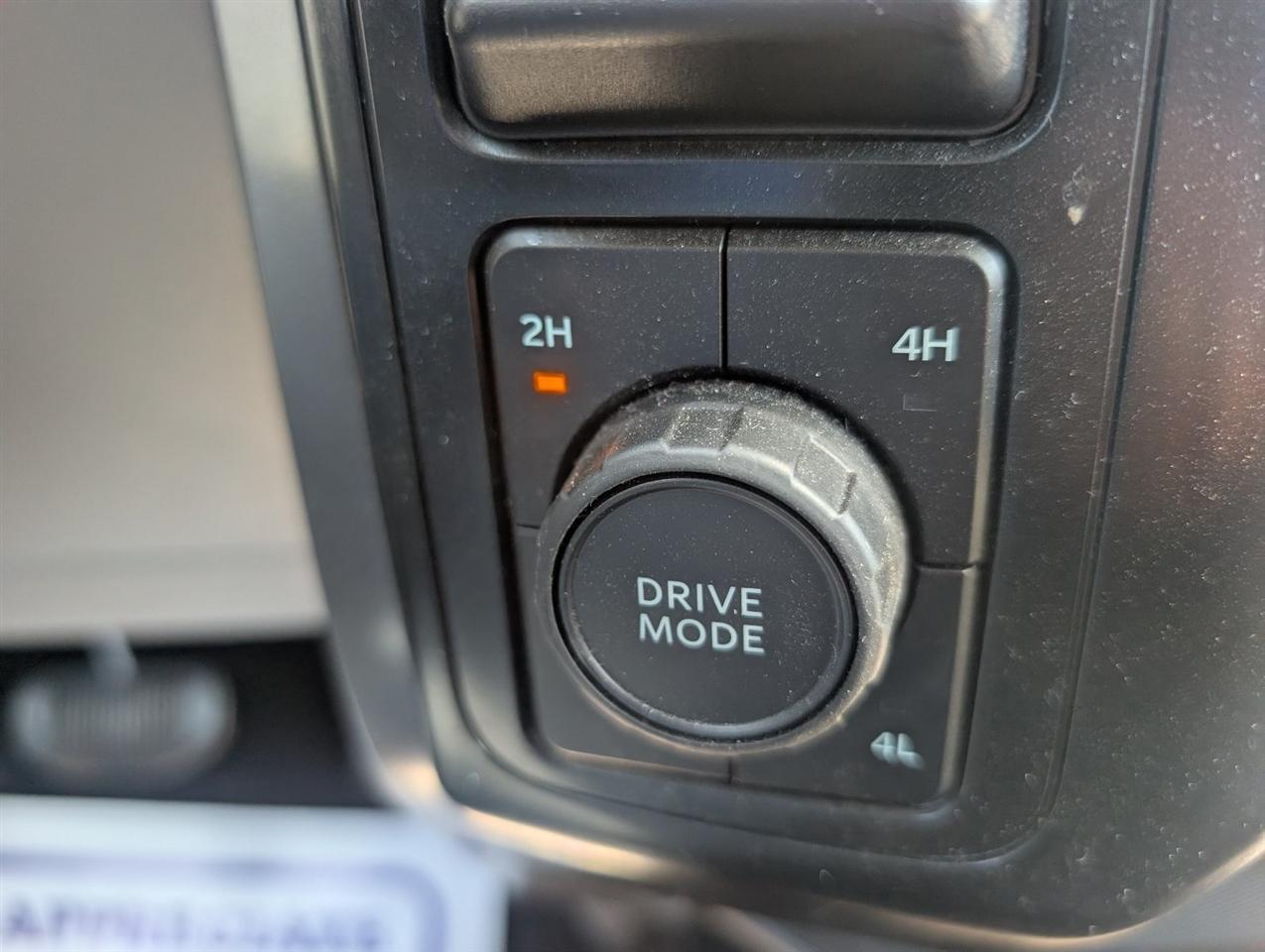 Ford F-150 XLT SuperCrew 4WD 2025