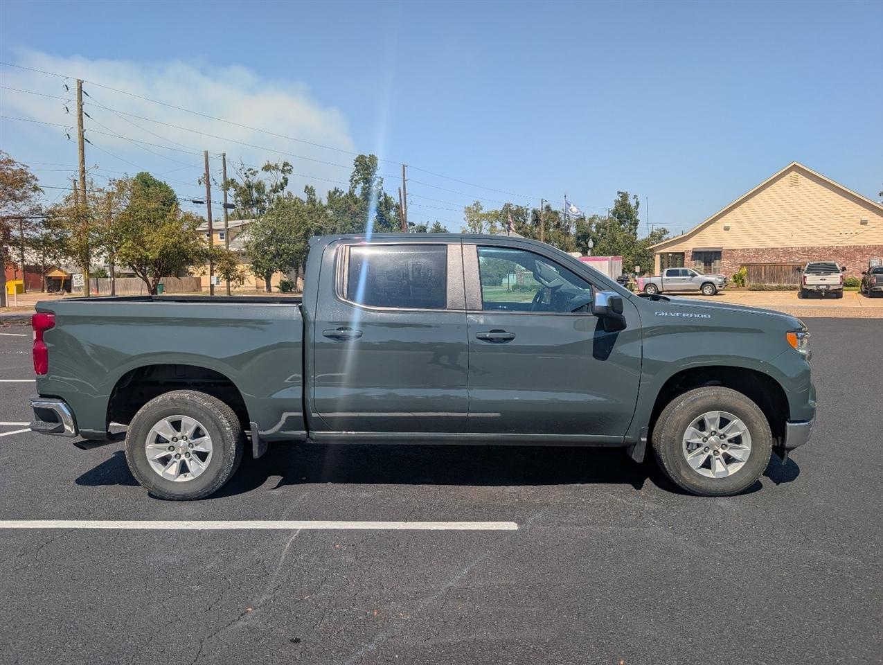 Chevrolet Silverado 1500 LT Crew Cab 2WD 2025