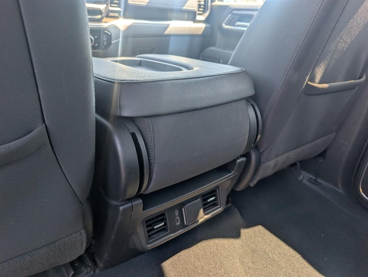 Chevrolet Silverado 1500 LT Crew Cab 2WD 2025