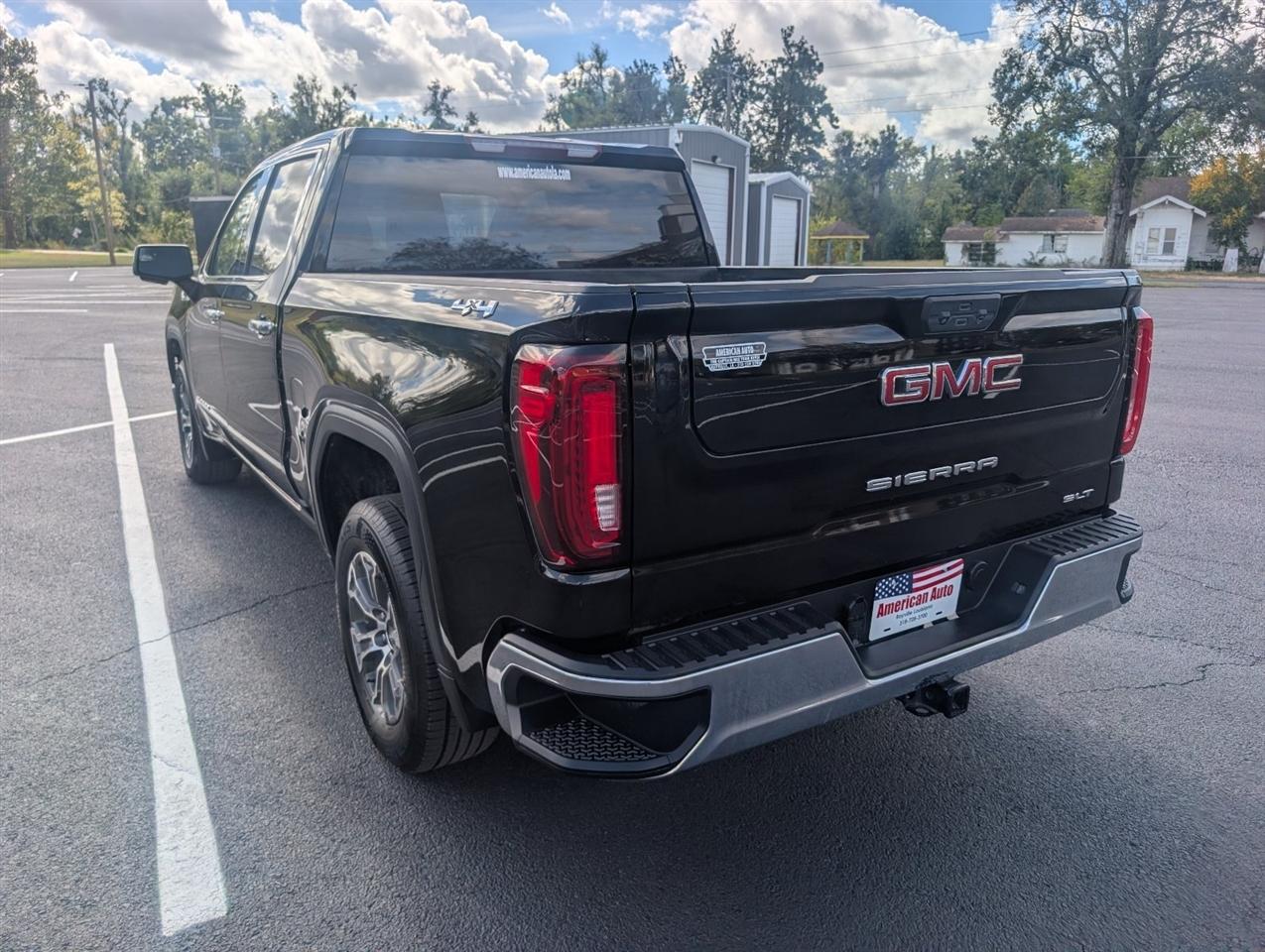 GMC Sierra 1500 SLT Crew Cab 4WD 2025