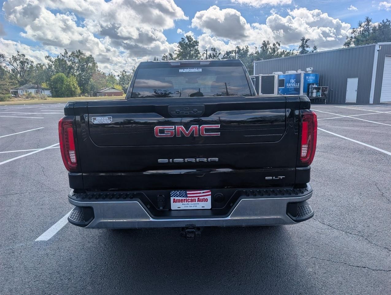 GMC Sierra 1500 SLT Crew Cab 4WD 2025