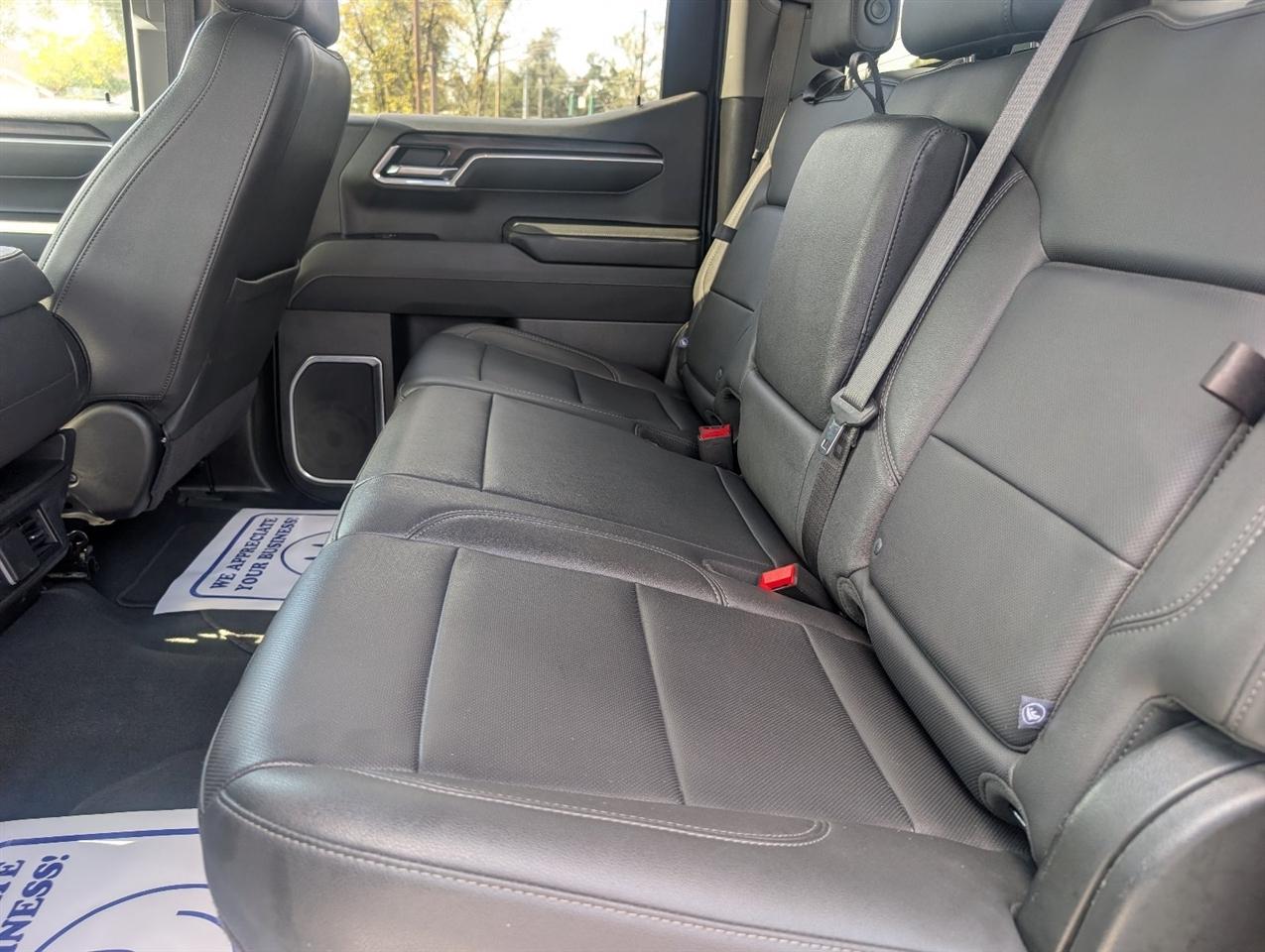 GMC Sierra 1500 SLT Crew Cab 4WD 2025