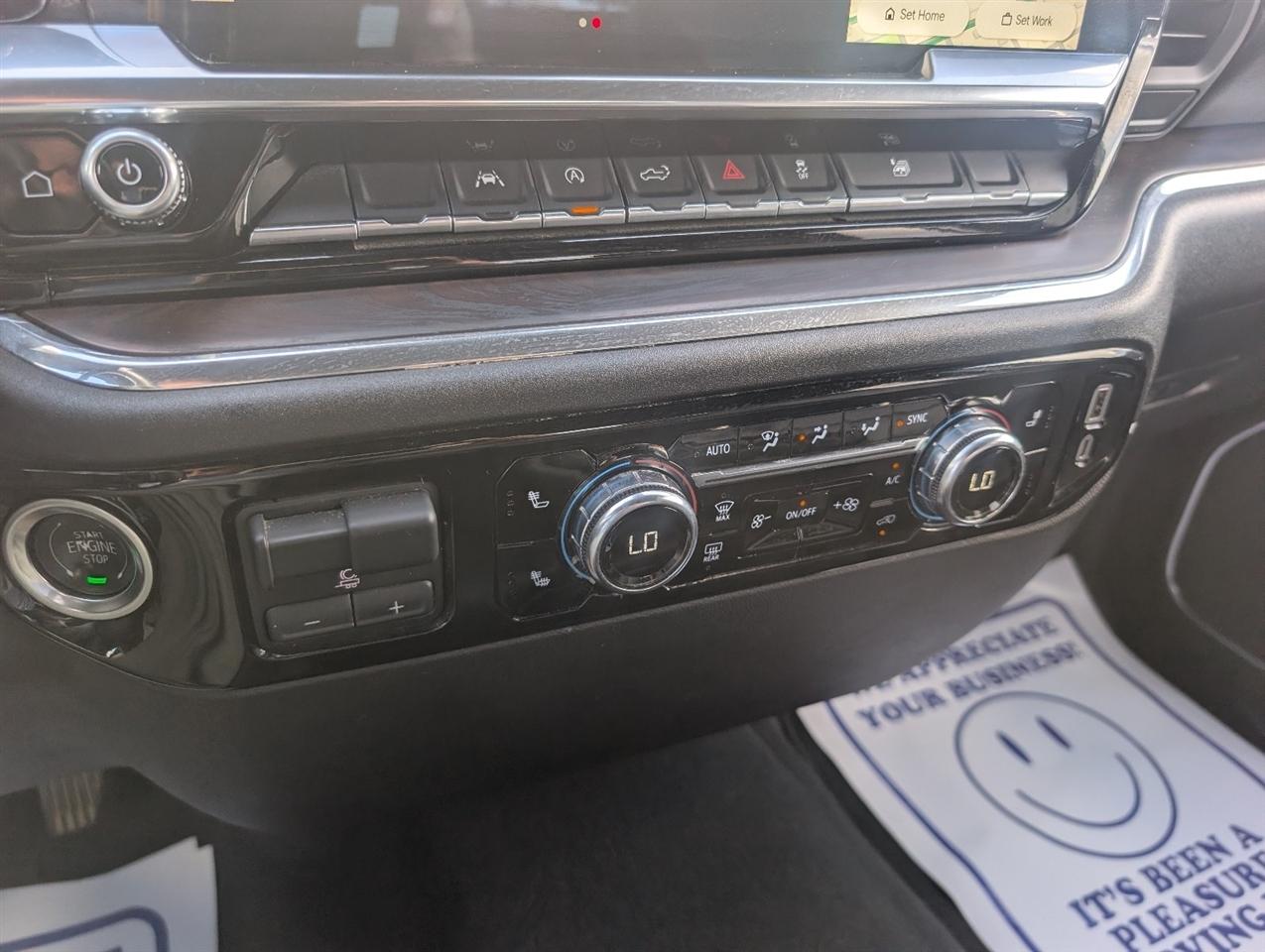 GMC Sierra 1500 SLT Crew Cab 4WD 2025
