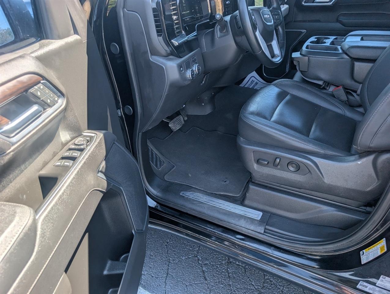 GMC Sierra 1500 SLT Crew Cab 2WD 2025