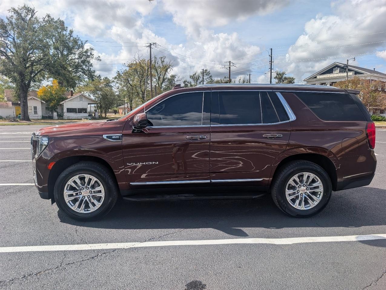 GMC Yukon SLT 4WD 2023