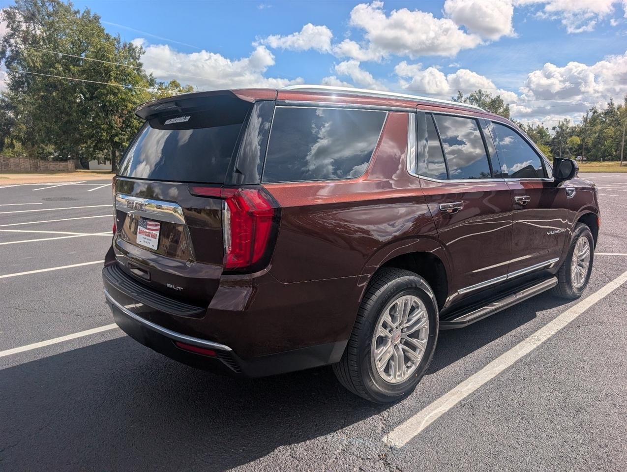 GMC Yukon SLT 4WD 2023