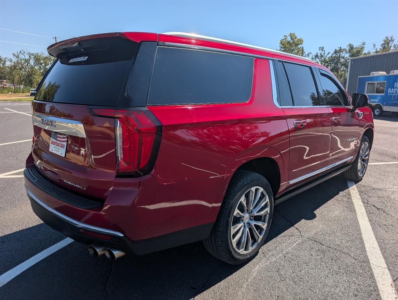 GMC Yukon XL Denali 4WD 2021
