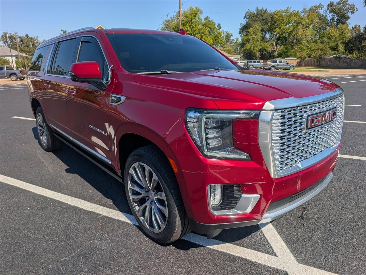 GMC Yukon XL Denali 4WD 2021