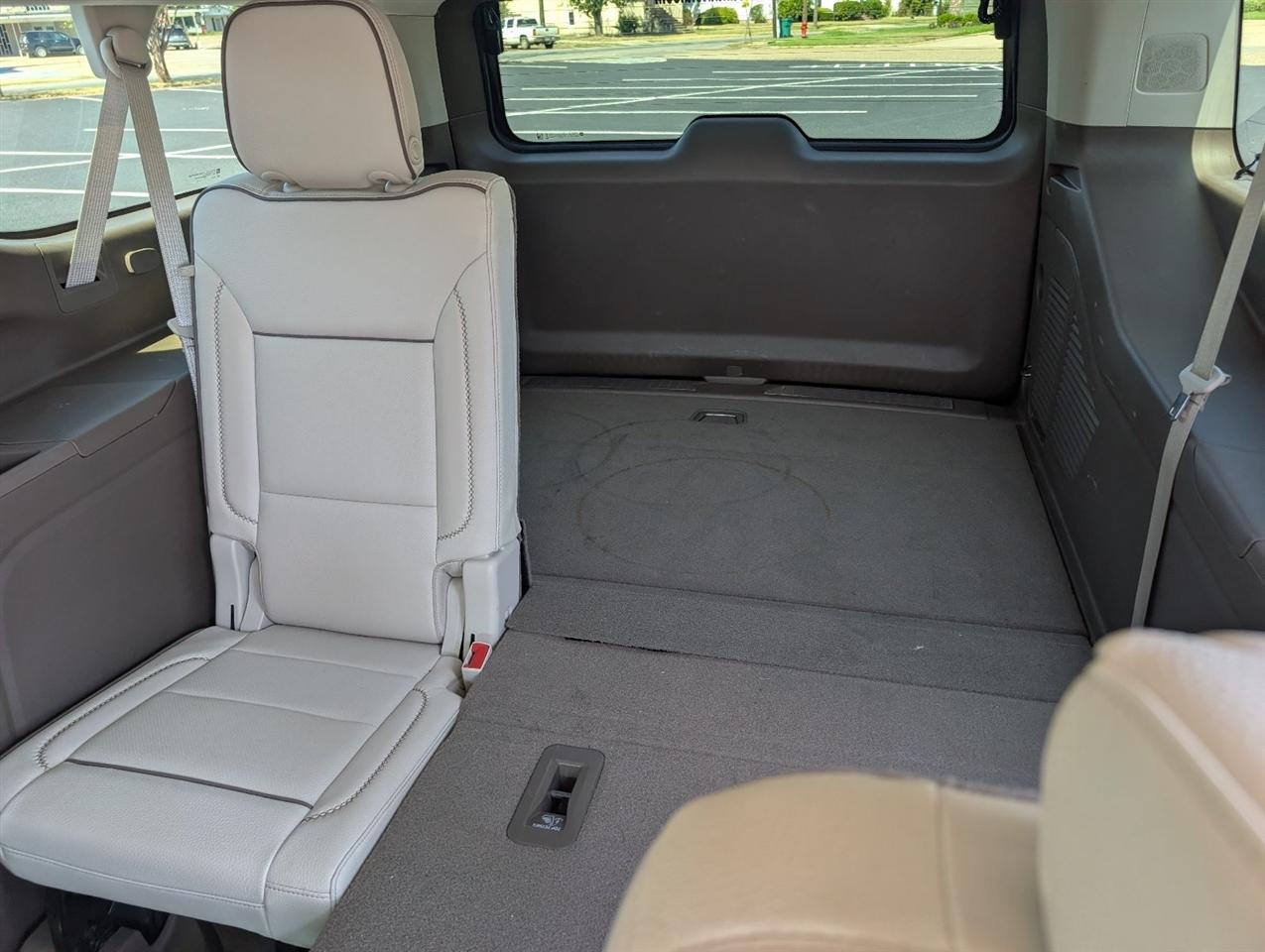GMC Yukon XL Denali 4WD 2021