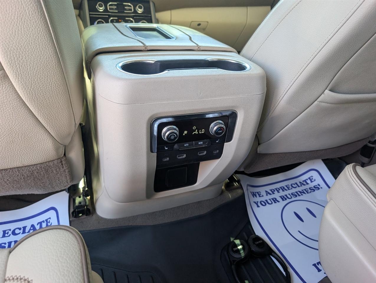 GMC Yukon XL Denali 4WD 2021
