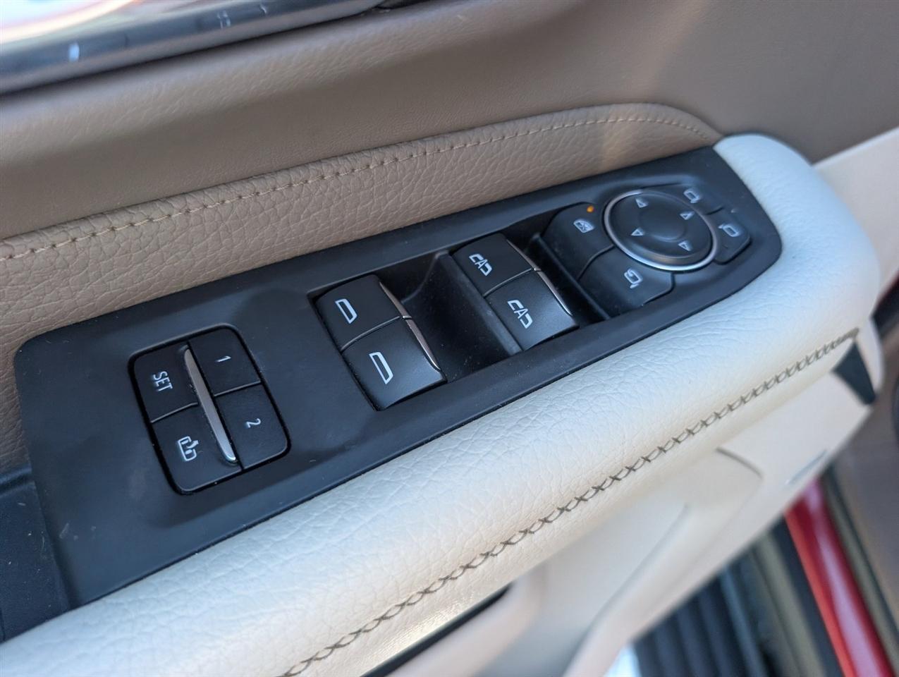 GMC Yukon XL Denali 4WD 2021
