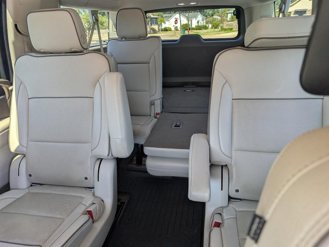 GMC Yukon XL Denali 4WD 2021