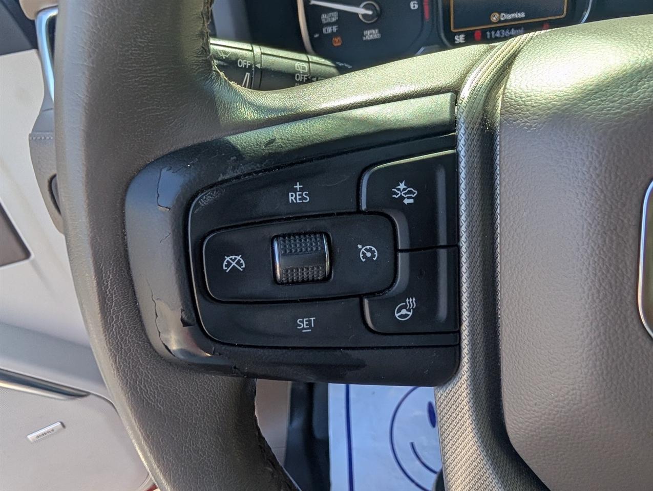 GMC Yukon XL Denali 4WD 2021