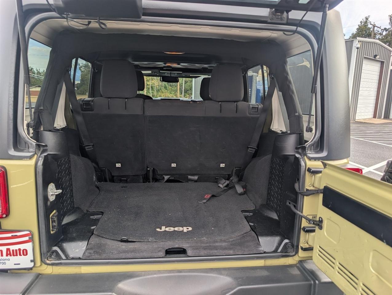 Jeep Wrangler Unlimited Sport 4WD 2013