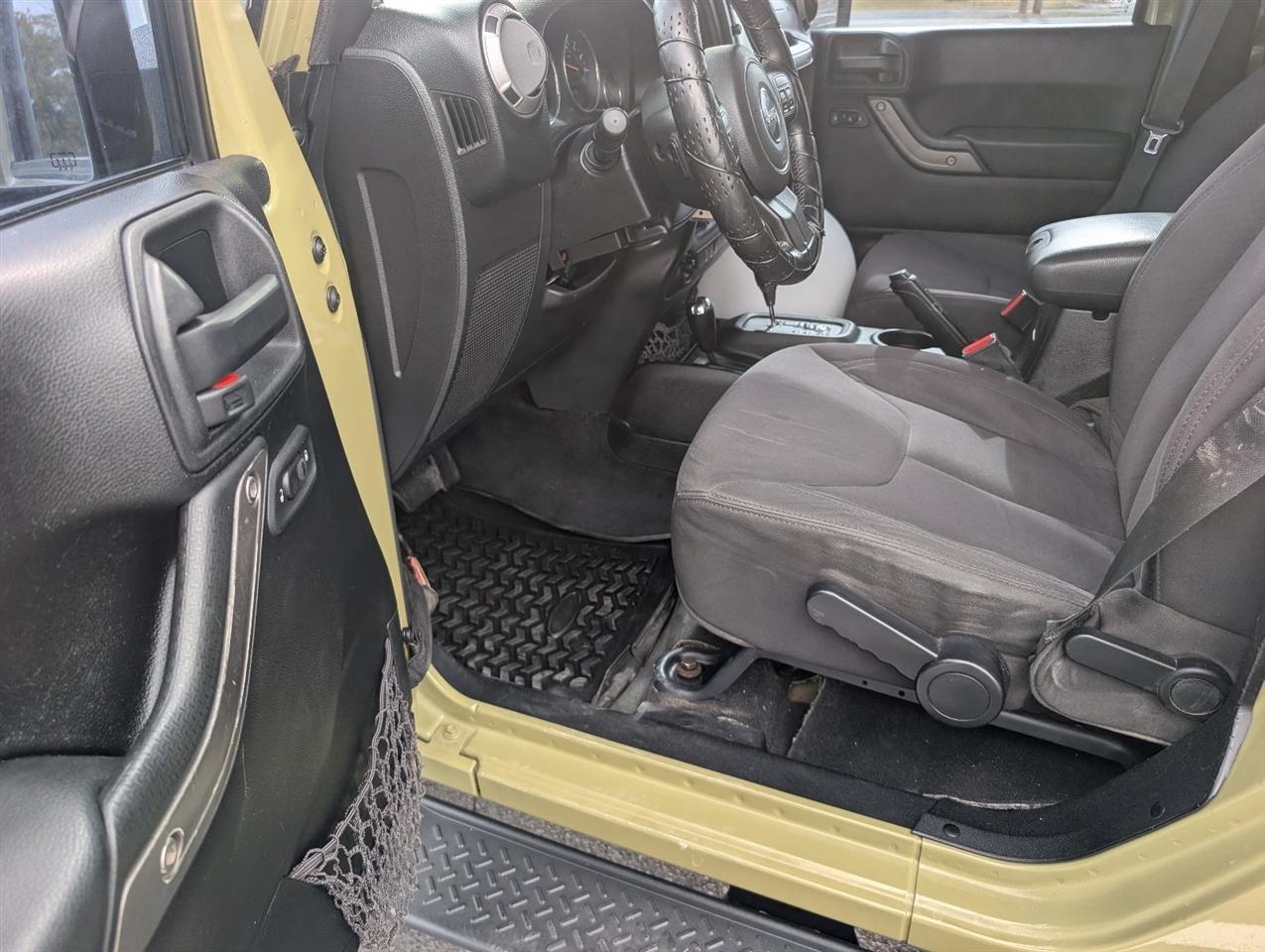 Jeep Wrangler Unlimited Sport 4WD 2013