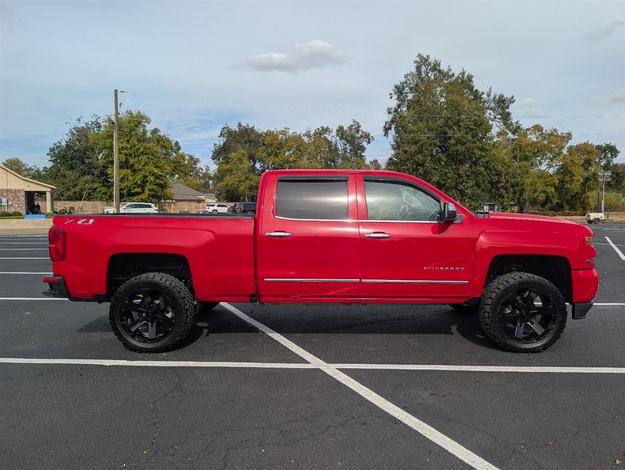 Chevrolet Silverado 1500 LTZ Crew Cab 4WD 2018