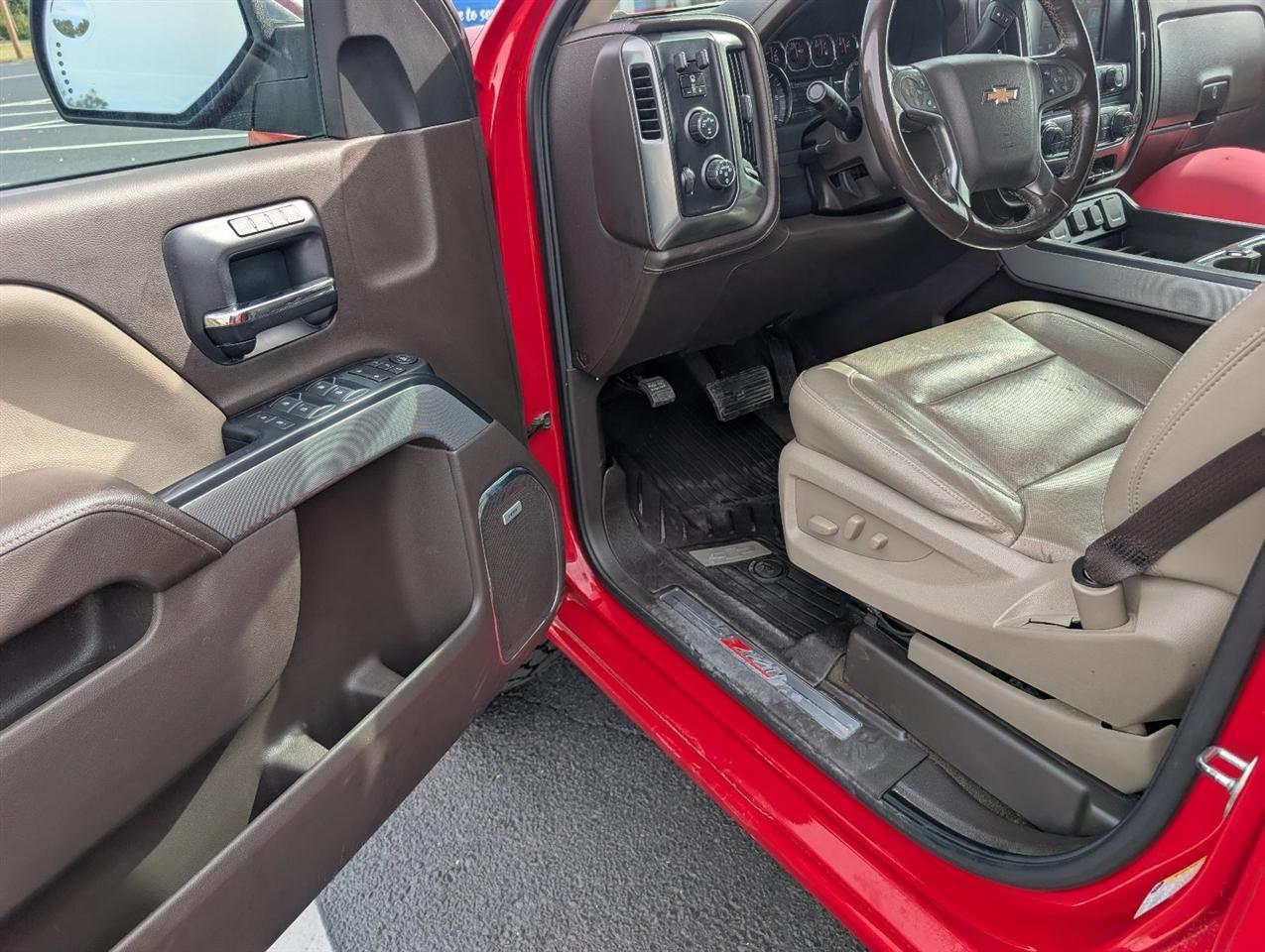 Chevrolet Silverado 1500 LTZ Crew Cab 4WD 2018
