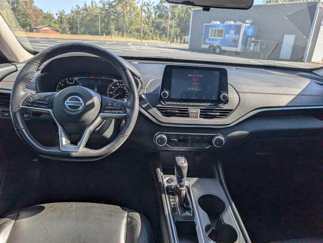 Nissan Altima 2.5 SR 2022