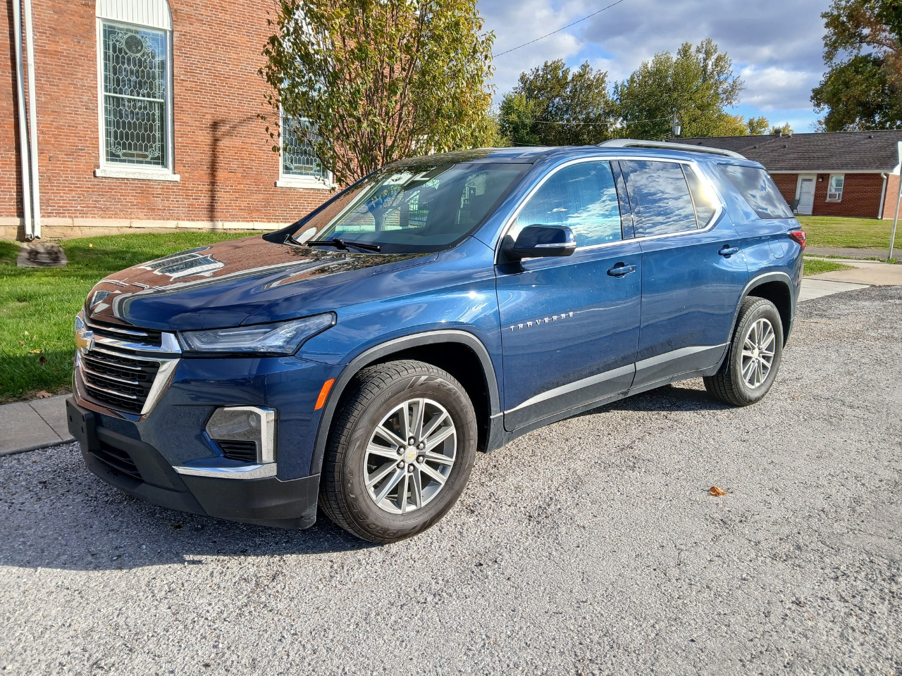 2023 Chevrolet Traverse LT Cloth AWD