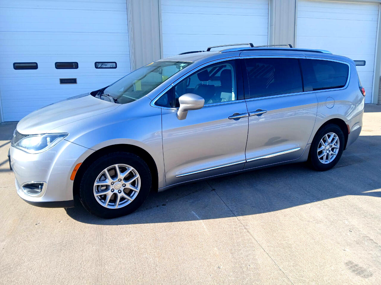2020 Chrysler Pacifica Touring-L