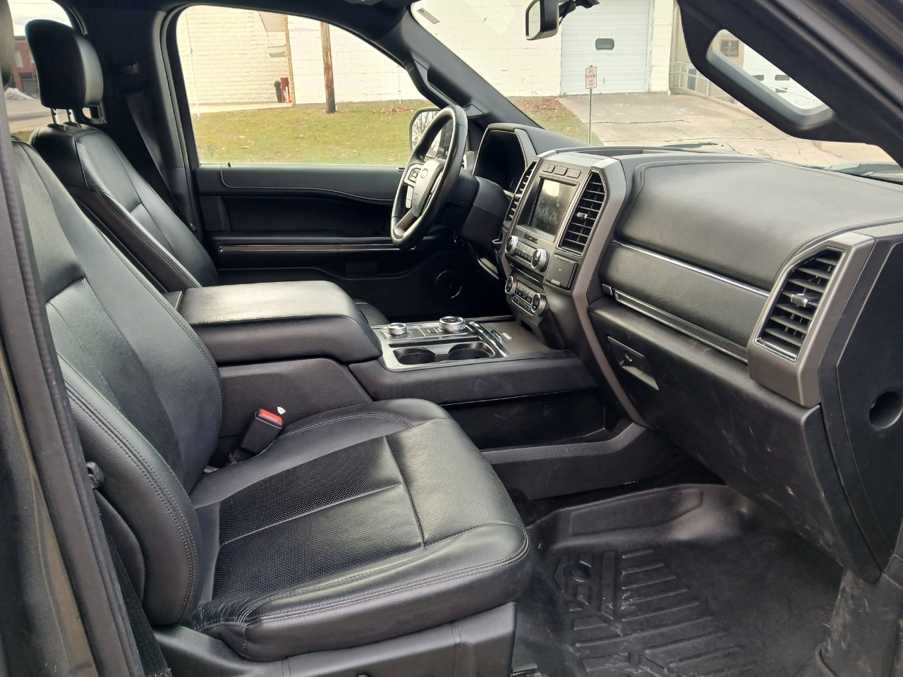 Ford Expedition XLT 4WD 2018