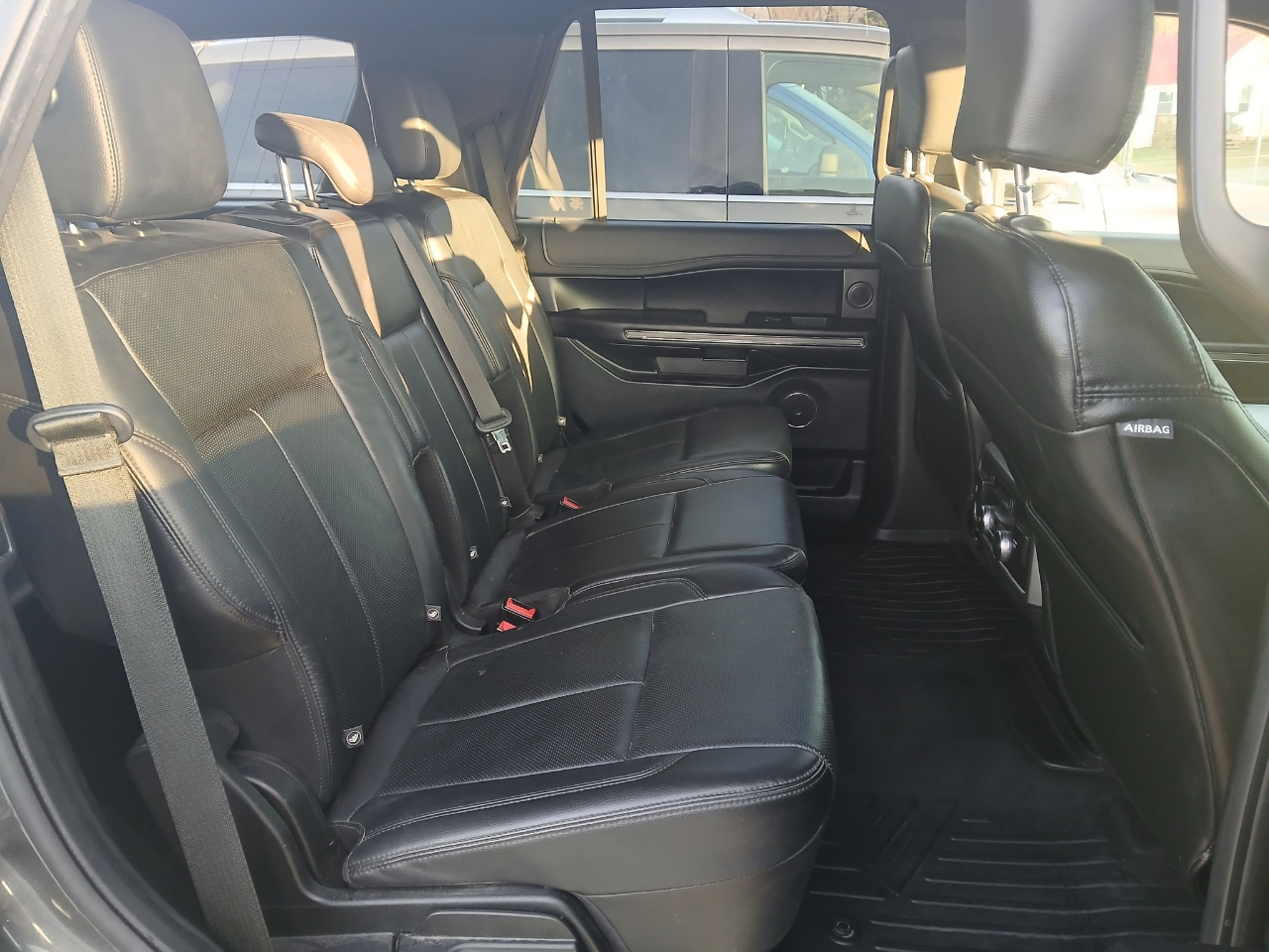 Ford Expedition XLT 4WD 2018