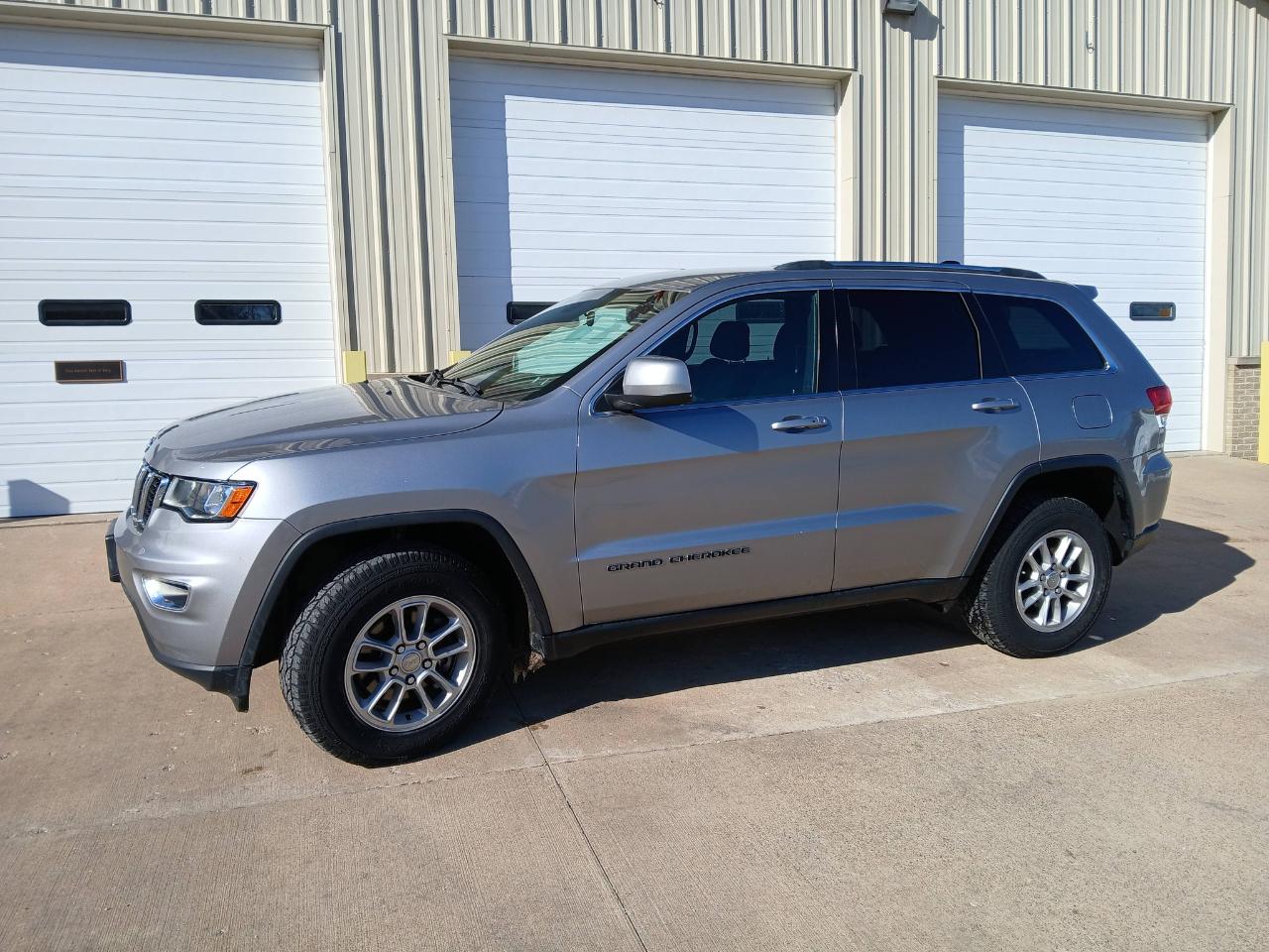 2019 Jeep Grand Cherokee Laredo 4WD