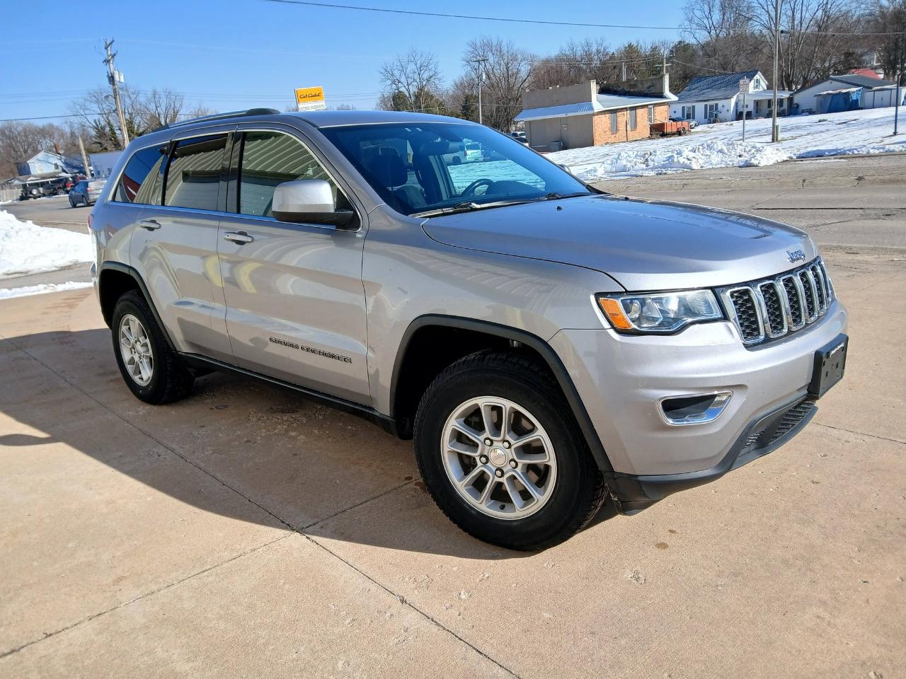 Jeep Grand Cherokee Laredo 4WD 2019