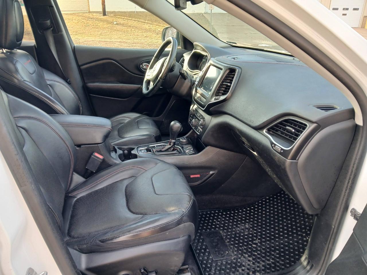 Jeep Cherokee Trailhawk 4WD 2019