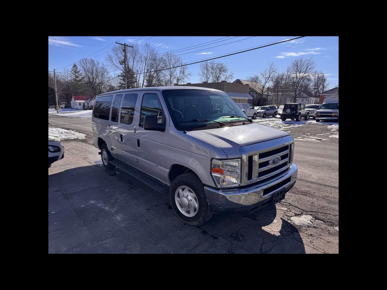 Ford Econoline E-350 XL Super Duty 2008
