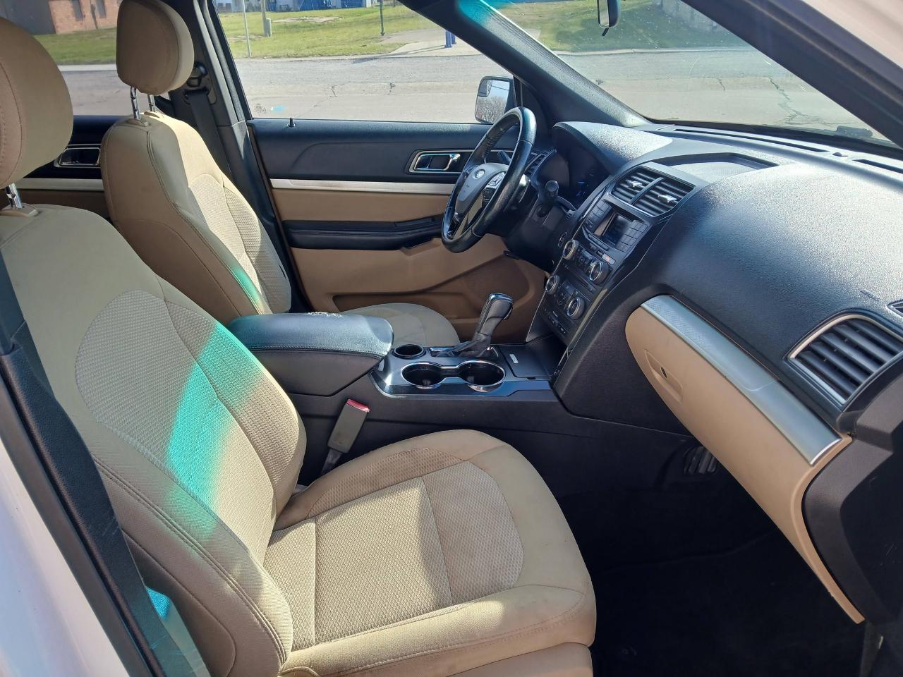 Ford Explorer XLT FWD 2017