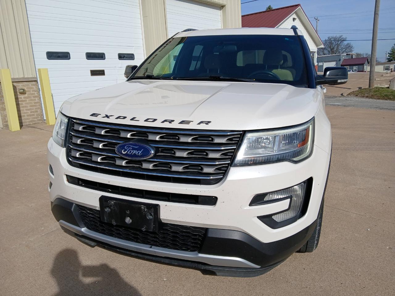 Ford Explorer XLT FWD 2017