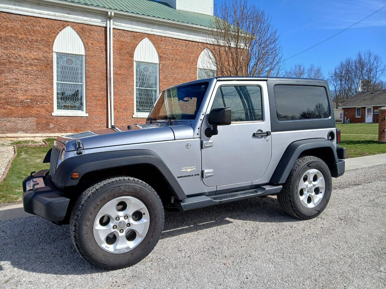 Jeep Wrangler Sahara 4WD 2013