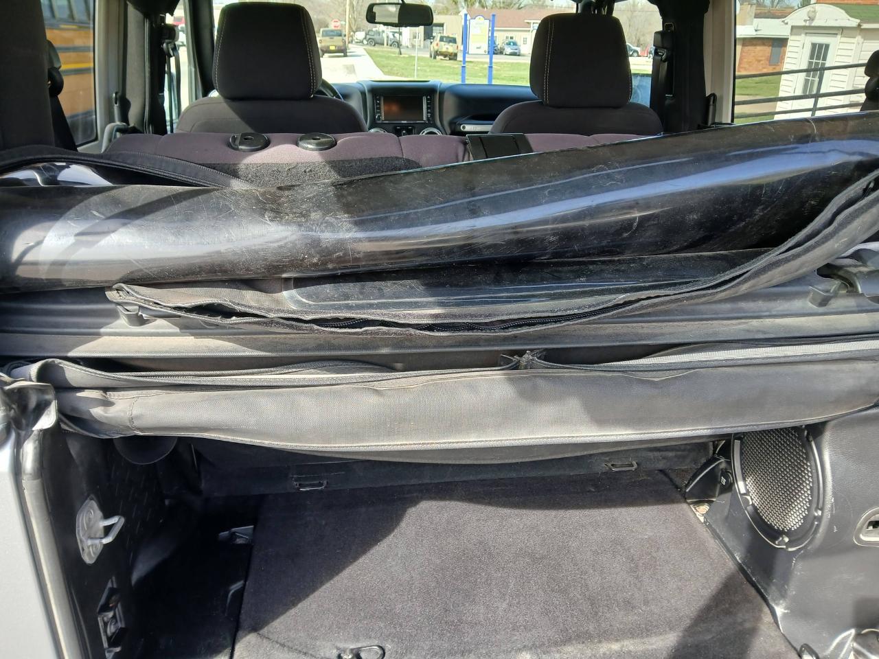 Jeep Wrangler Sahara 4WD 2013