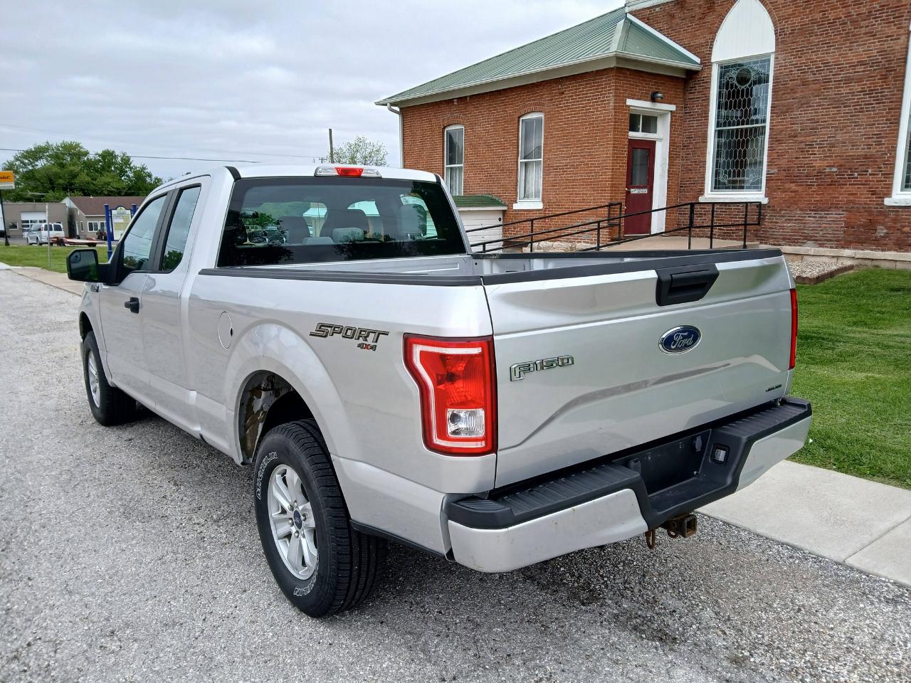 Ford F-150 Lariat SuperCab 8-ft. 4WD 2016