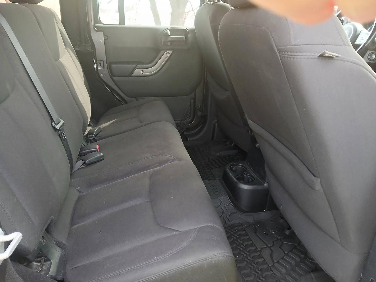 Jeep Wrangler Unlimited Sport 4WD 2014